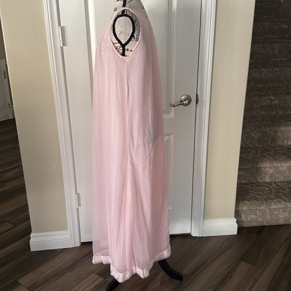 Miss Elaine Vintage Multi-layer Sheer Chiffon Peignor (Robe and Nightgown) - Picture 8 of 16